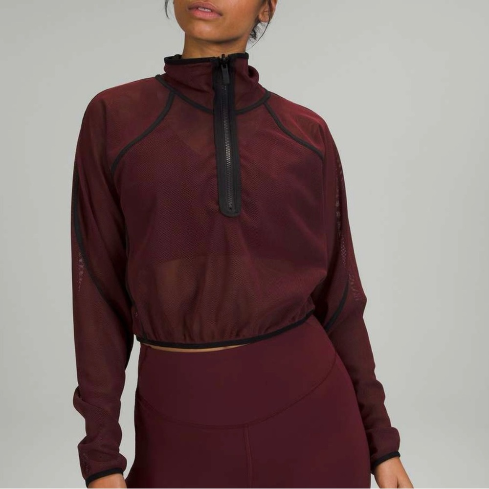 Lululemon reversible half zip mesh pullover in Merlot and black sz 6
